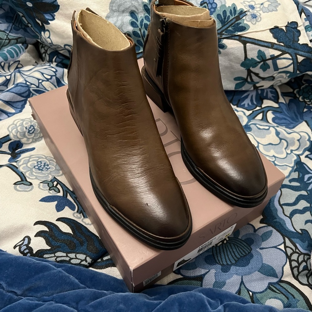 Sanrio Dark Brown Chukka Boots for Men